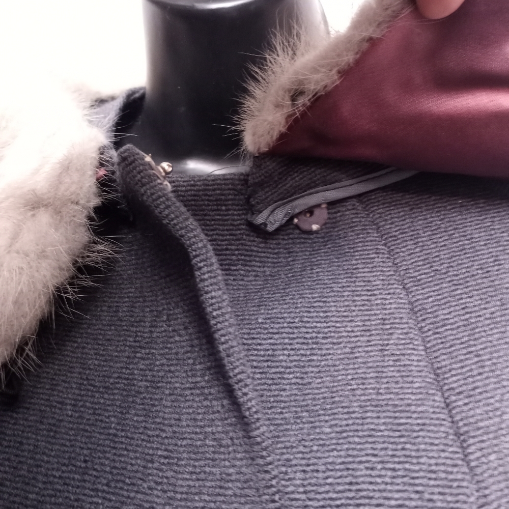 Vintage (1950's) Holly Gab Wool Coat w/Gray Mink Fur Collar - Picture 6 of 8